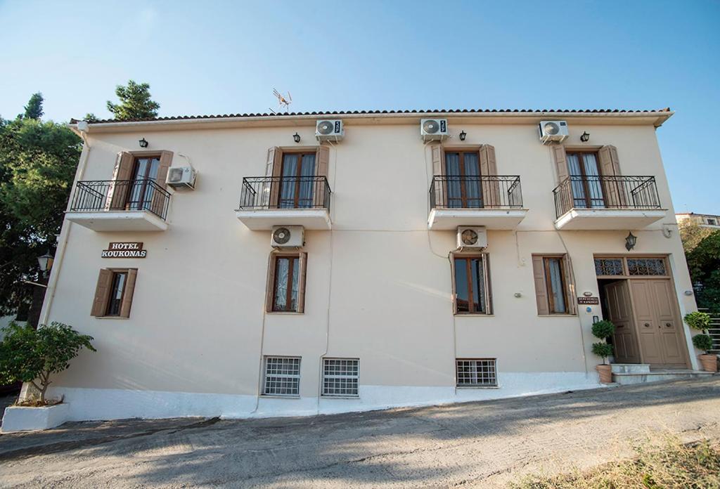 Hotel Koukonas à Galaxídhion Extérieur photo