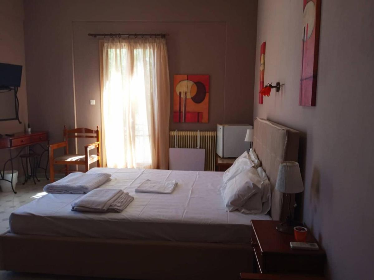 Hotel Koukonas à Galaxídhion Extérieur photo